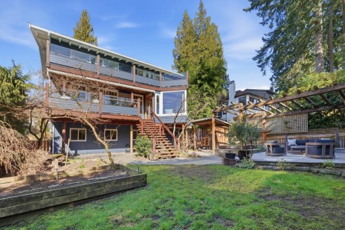 145 Kensington Road E, North Vancouver, BC 