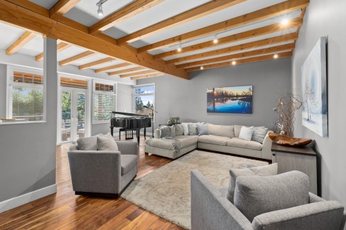 145 Kensington Road E, North Vancouver, BC 