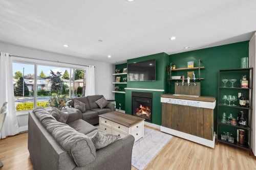 3759 Coast Meridian Road, Port Coquitlam, BC 