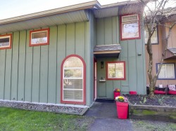 29-900 17th Street W North Vancouver, BC V7P 3K5