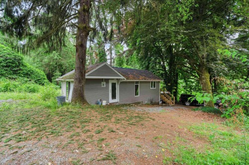 24742 100 Avenue  Maple Ridge, BC V2W 1J8
