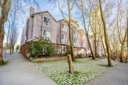103-624 Agnes Street  New Westminster, BC V3M 1G8