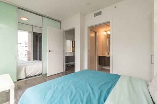 1802-1283 Howe Street  Vancouver, BC V6Z 0E3