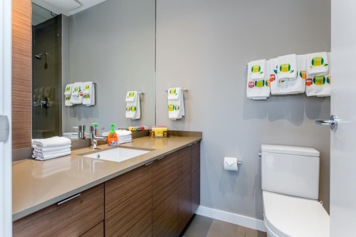 1635 Eastern Avenue, North Vancouver, BC 