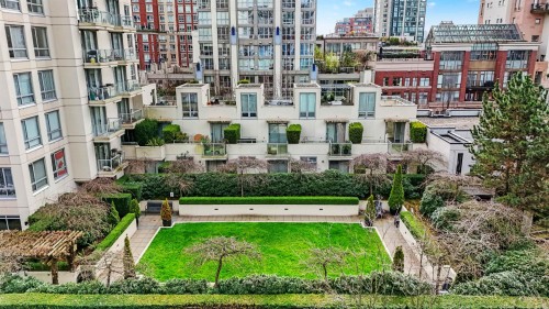 1237 Richards Street, Vancouver, BC 