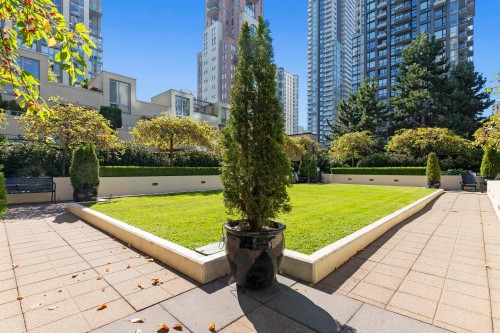 1237 Richards Street, Vancouver, BC 