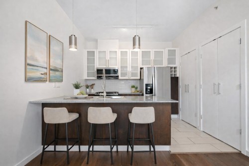 1237 Richards Street, Vancouver, BC 