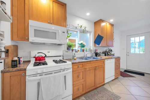 1847 Kitchener Street, Vancouver, BC 