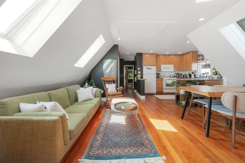 1847 Kitchener Street, Vancouver, BC 