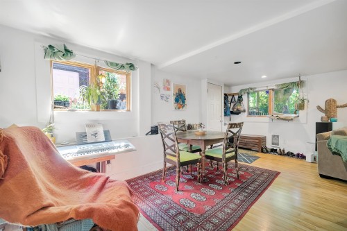 1847 Kitchener Street, Vancouver, BC 