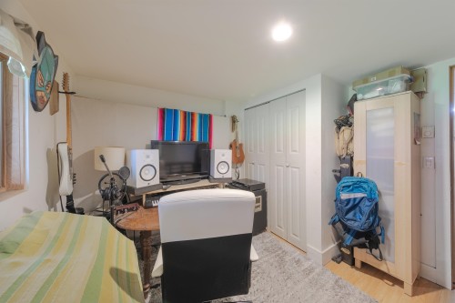 1847 Kitchener Street, Vancouver, BC 