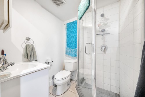 1847 Kitchener Street, Vancouver, BC 