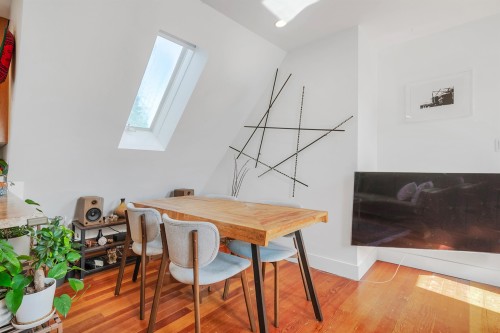 1847 Kitchener Street, Vancouver, BC 