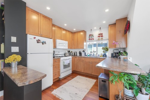 1847 Kitchener Street, Vancouver, BC 