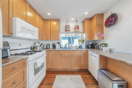 1847 Kitchener Street, Vancouver, BC 