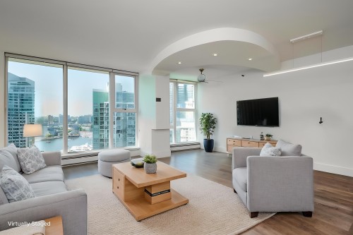 2005-1009 Expo Boulevard  Vancouver, BC V6Z 2V9