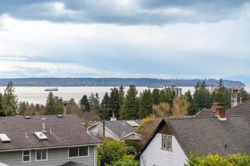 1410 Mathers Avenue, West Vancouver, BC 
