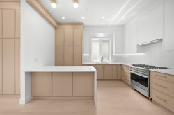 1-6461 Prince Edward Street E Vancouver, BC V5W 2Y3