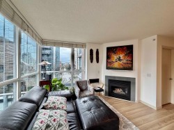 11XX-1068 Hornby Street  Vancouver, BC V6Z 2Y7