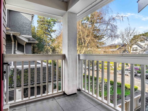 2568 2Nd Avenue W, Vancouver, BC 