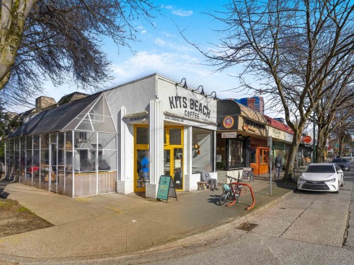 2568 2Nd Avenue W, Vancouver, BC 