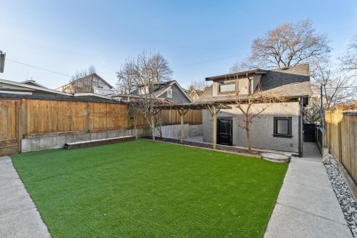 831 King Edward Avenue E, Vancouver, BC 