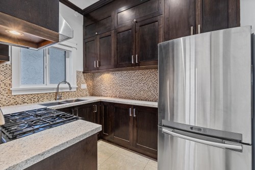 831 King Edward Avenue E, Vancouver, BC 