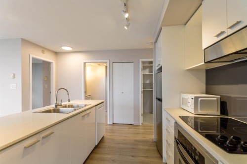 3108-111 Georgia Street W, Vancouver, BC 