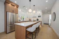 4-6176 Elgin Avenue  Burnaby, BC V5H 3S4