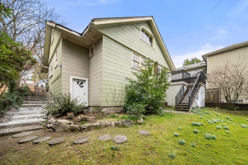 163 Kings Road E, North Vancouver, BC 