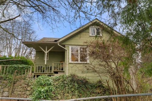 163 Kings Road E, North Vancouver, BC 