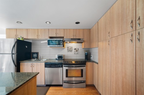 409-9232 University Crescent, Burnaby, BC 