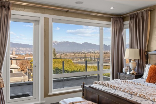 3253 21St Avenue W, Vancouver, BC 