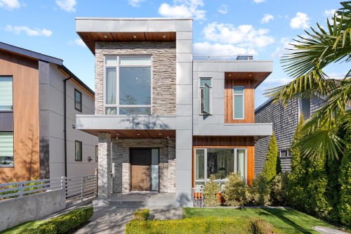 3253 21St Avenue W, Vancouver, BC 