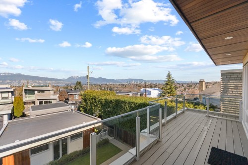 3253 21St Avenue W, Vancouver, BC 