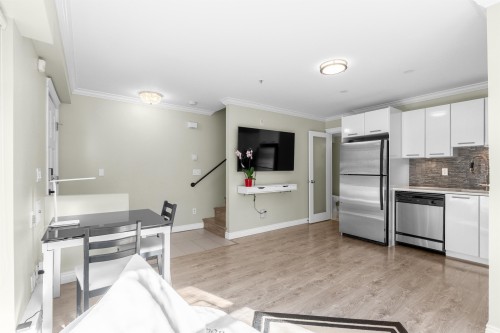 999 20Th Avenue W, Vancouver, BC 