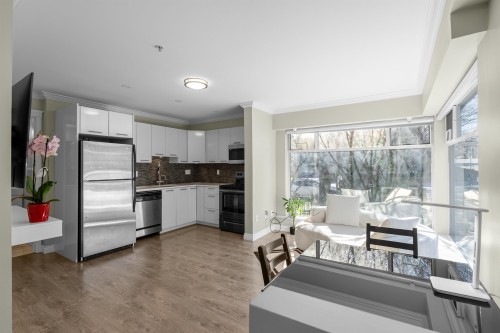 999 20Th Avenue W, Vancouver, BC 