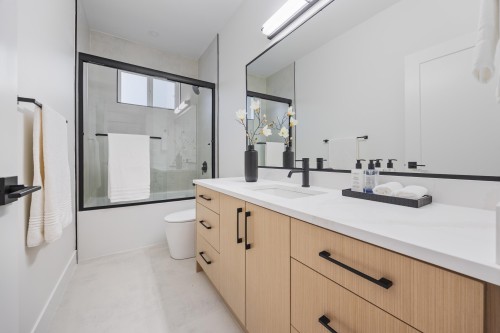 1-6639 Acacia Avenue, Burnaby, BC 