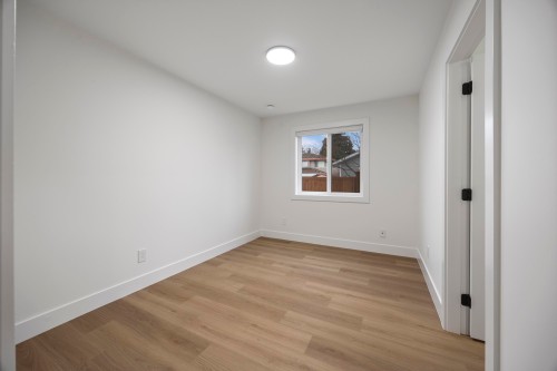 1-6639 Acacia Avenue, Burnaby, BC 
