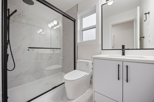 1-6639 Acacia Avenue, Burnaby, BC 