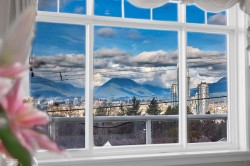 3939 Elmwood Street  Burnaby, BC V5G 1R9