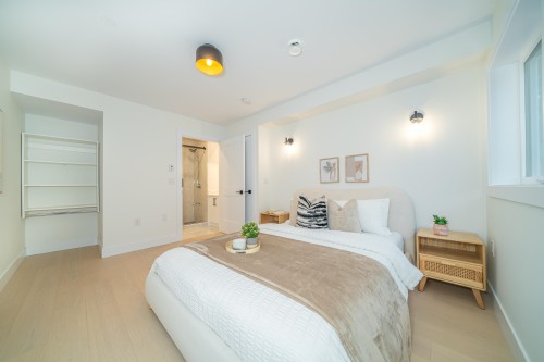 1926 William Street, Vancouver, BC 