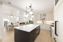 101-646 Girard Avenue  Coquitlam, BC V3K 1S8