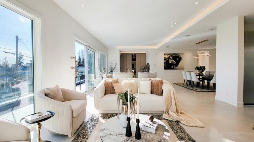 2141 Jefferson Avenue, West Vancouver, BC 