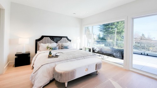 2141 Jefferson Avenue, West Vancouver, BC 