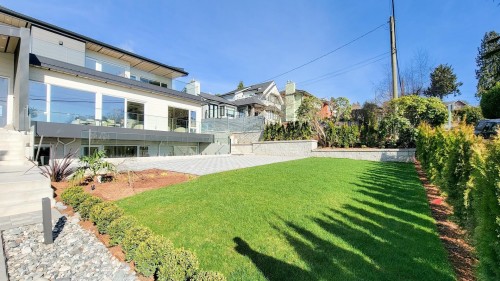 2141 Jefferson Avenue, West Vancouver, BC 