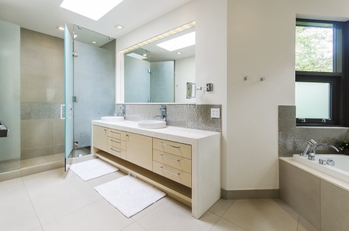 2998 Rosebery Avenue, West Vancouver, BC 