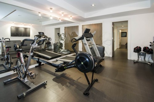 2998 Rosebery Avenue, West Vancouver, BC 