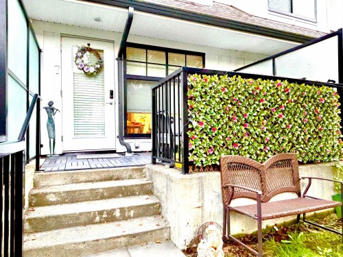 7-5122 Canada Way, Burnaby, BC 