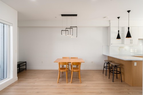 210-7131 17Th Avenue, Burnaby, BC 